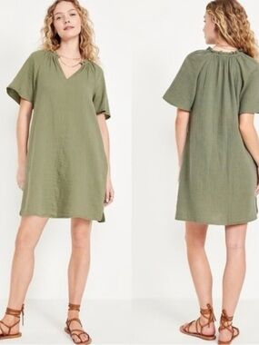 NWOT Old Navy Olive Green Crinkle Guaze Dress